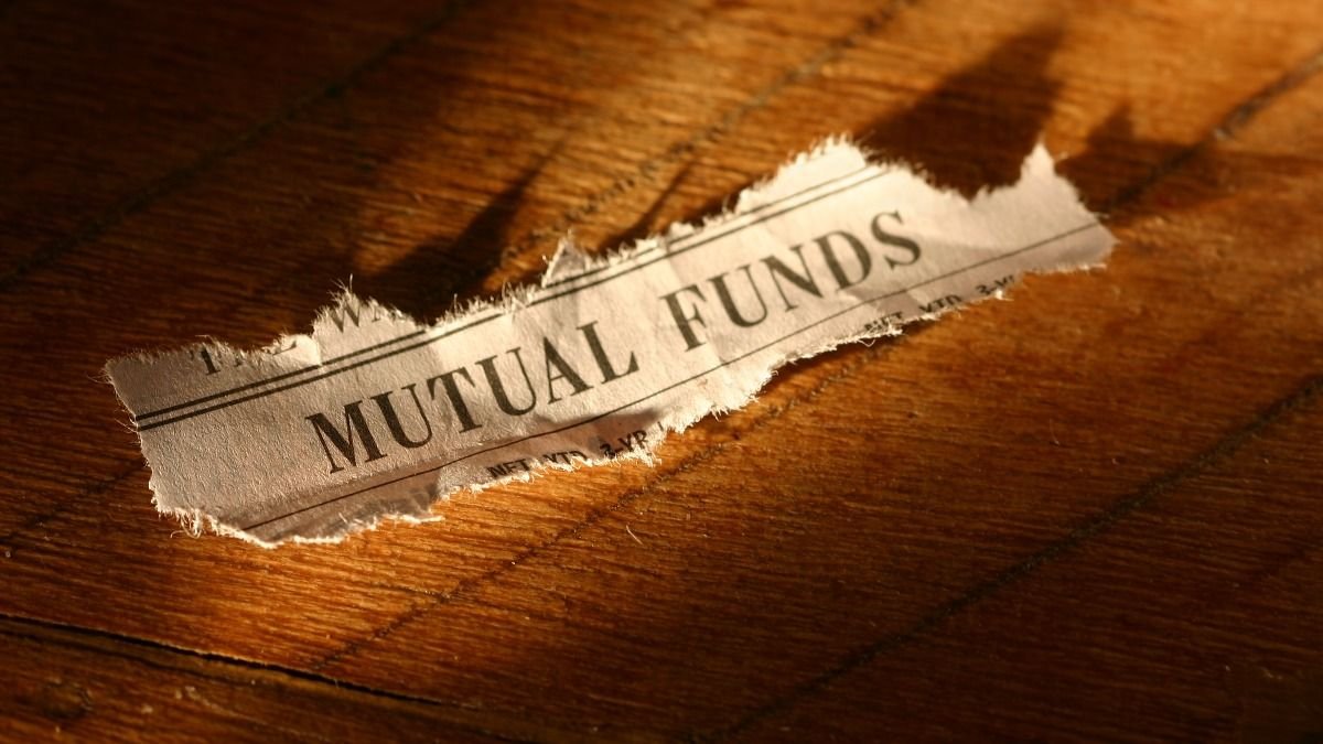 Mutual Fund: इन 7 म्यूचुअल फंड्स ने इन 20 स्मॉल कैप शेयरों से घटाई हिस्सेदारी - Sbi hdfc kotak mutual funds and others fund houses reduces their holding in these 20 small cap stocks check details -