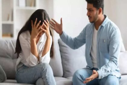 अगर आप में भी है ये 5 बुरी आदतें तो कोई भी लड़की नहीं करेगी आपको पसंद, वीडियो में जानिए कैसे पाए इनसे छुटकारा ?