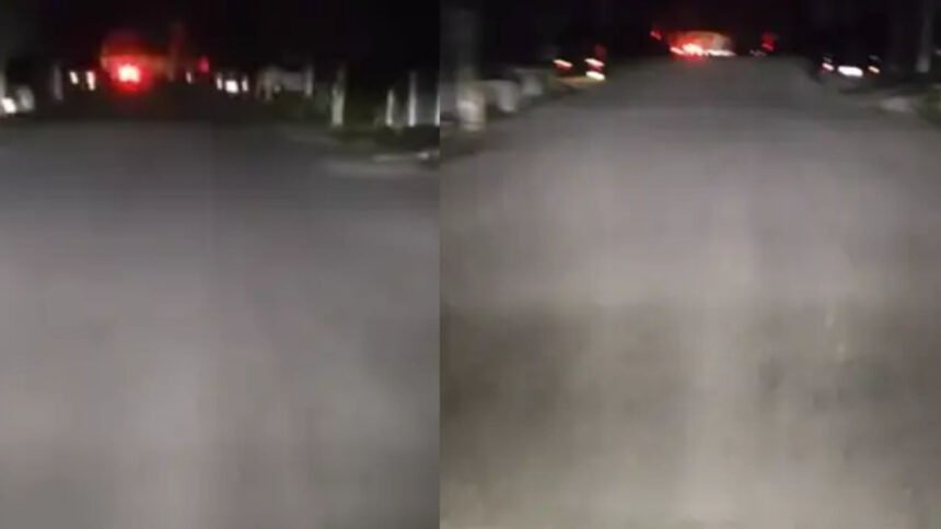 ब्लैकआउट में फंसा स्कूटी सवार, एक्टिवा की लाइट नहीं बुझी तो वीडियो में देखें किया क्या कांड?