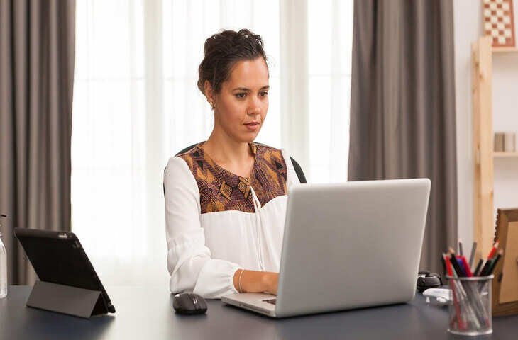 कम लागत ज्यादा मुनाफा! वीडियो में जानिए 4 बिज़नस आइडियाज जिन्हें घर बैठे महिलाएं शुरू कर कर सकती है मोटी कमाई 