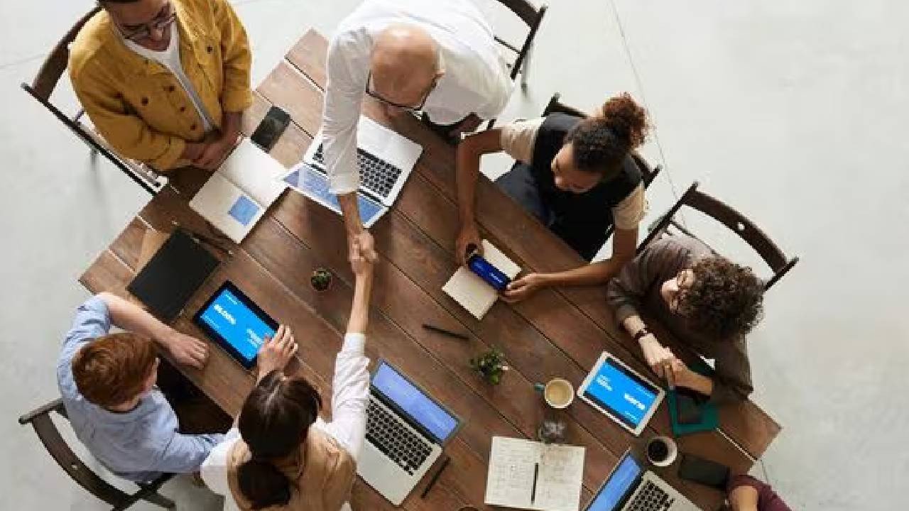 'ये तो तुम्हारा अधिकार है', छुट्टी मांगने पर भारतीय इंजीनियर को पेरिस के मैनेजर ने दिया तोहफा, गारंटीड आपको नहीं मिलती होगी ऐसी छुट्टी?