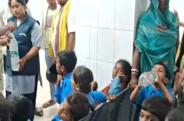 मिड डे मील में निकली छिपकली, 20 बच्चों की तबीयत बिगड़ी… हॉस्पिटल में किया एडमिट