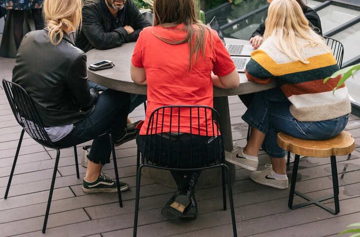 आपकी संगत ही तय करती है आपका आत्मविश्वास, 3 मिनट के इस वीडियो में पहचानिए किन लोगों से जुड़ें और किनसे बनाएं दूरी