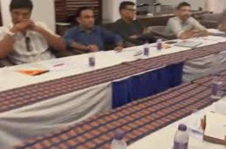 राजस्थान में अब BCCI के शेड्यूल पर चलेगा क्रिकेट का काउंटडाउन, वीडियो में देखें RCA की 14 सदस्यीय कमेटी की बैठक में जोरदार बहस के बाद लिया गया फैसला