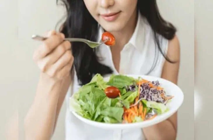 'ड्रेस फिट आ जाए बस...' 16 साल की लड़की ने की खतरनाक डाइटिंग, जन्मदिन से पहुंची अस्पताल 