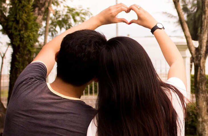 सच्चा प्रेम निस्वार्थ या शर्तों से भरा? 3 मिनट के इस शानदार वीडियो में समझिए रिश्तों में उम्मीदों और बंधनों का असली सच