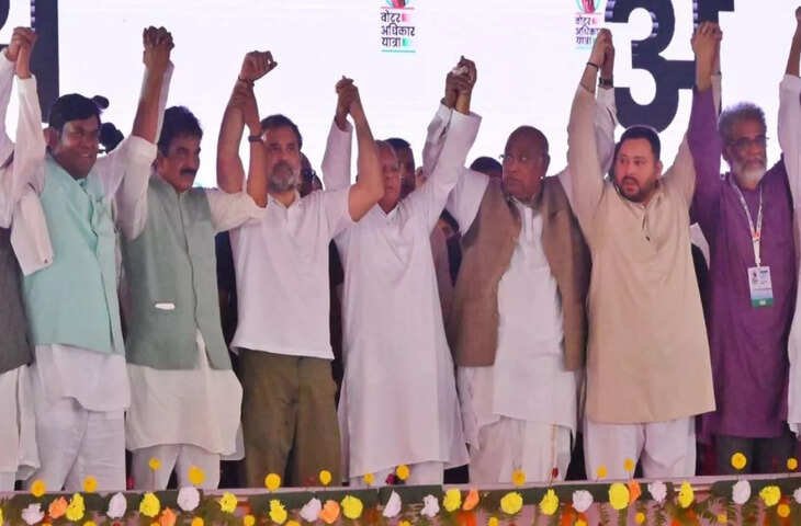वायरल वीडियो में 37 साल बाद राजनीतिक दलों का एकजुट अभियान, वोटर अधिकार यात्रा और SIR के जरिए जनता को साधने की रणनीति
