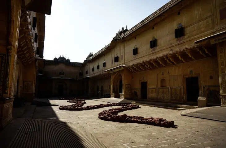 नाहरगढ़ किले का डरावना सच! क्यों काम छोड़कर भाग जाते थे मजदूर, वीडियो में जाने क्या यहां आज भी कैद है किसी की रूह ?