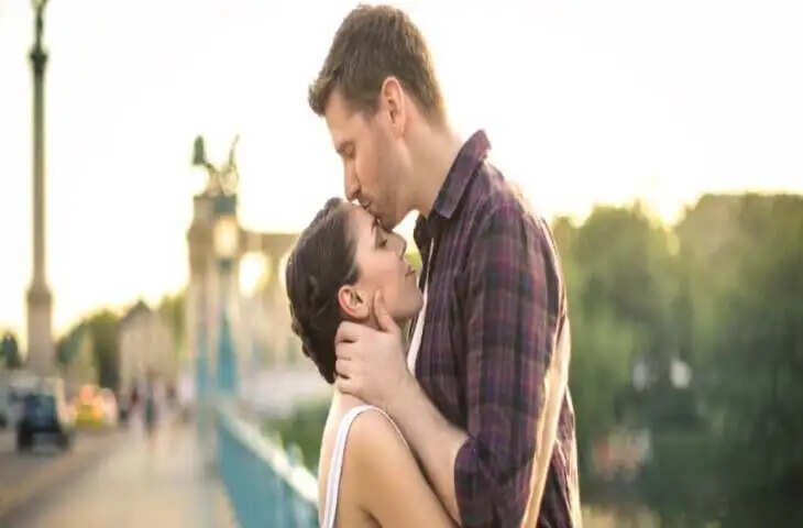 महिलाओं को समझना क्यों है टेढ़ी खीर? लीक्ड फुटेज में जानिए वो गहरे राज़ जो वो हमेशा अपने दिल में छुपाकर रखती हैं