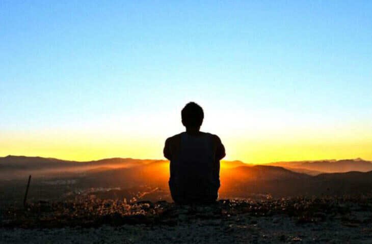 गरुड़ पुराण में छिपा विनाश का रहस्य! वीडियो में जाने वो 5 प्रकार के लोग जिनकी संगति आपको कर देगी बर्बाद 