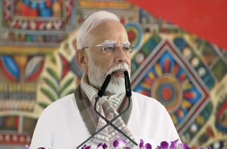 PM Modi Gaya Visit : जनता बोली- उनके नेतृत्व में भारत हो रहा है और मजबूत, यहां देखिये वायरल वीडियो 