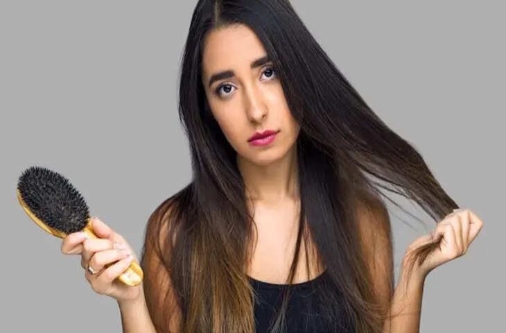 Hair Care Tips: बालों को जड़ों से मजबूत बनाने के लिए लगाएं ये नेचुरल हेयर पैक, बाल झड़ना होगा बंद और बढ़ेगी शाइन​​​​​​​