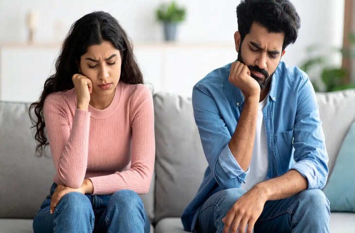 जनवरी बना ब्रेकअप का महीना! आखिर क्यों New Year के बाद बढ़ जाती है रिश्तों में दरार