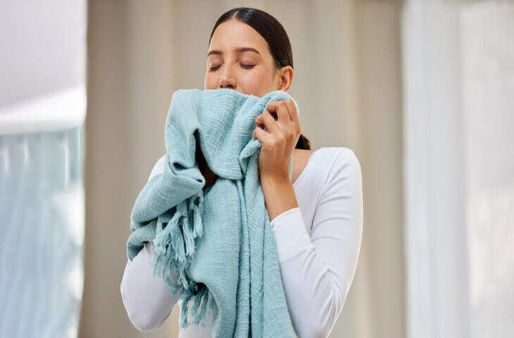 होटल जैसे मखमली तौलिए घर पर भी कैसे रखें? जानिए वो सीक्रेट जिससे तौलिए रहेंगे हमेशा नरम और मुलायम