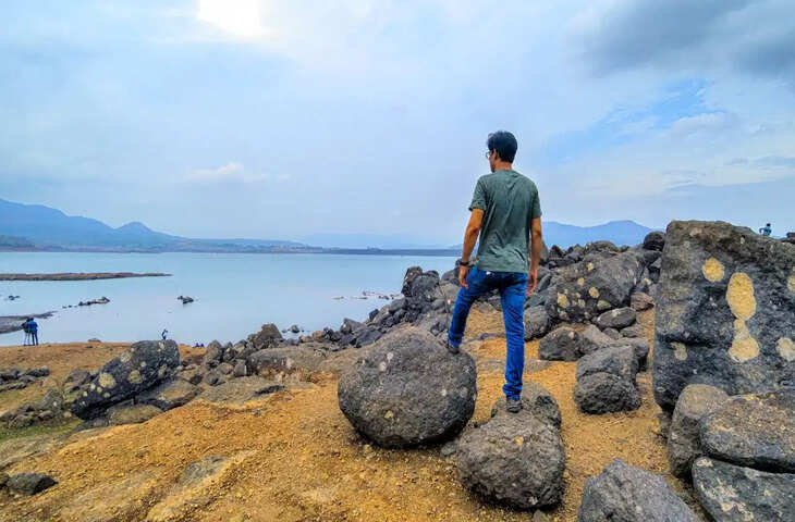 Solo Trip Before Turn 30: 30 की उम्र से पहले क्यों करनी चाहिए सोलो ट्रिप? जानिए 5 ऐसी वजहें जो बदल सकती हैं आपकी सोच